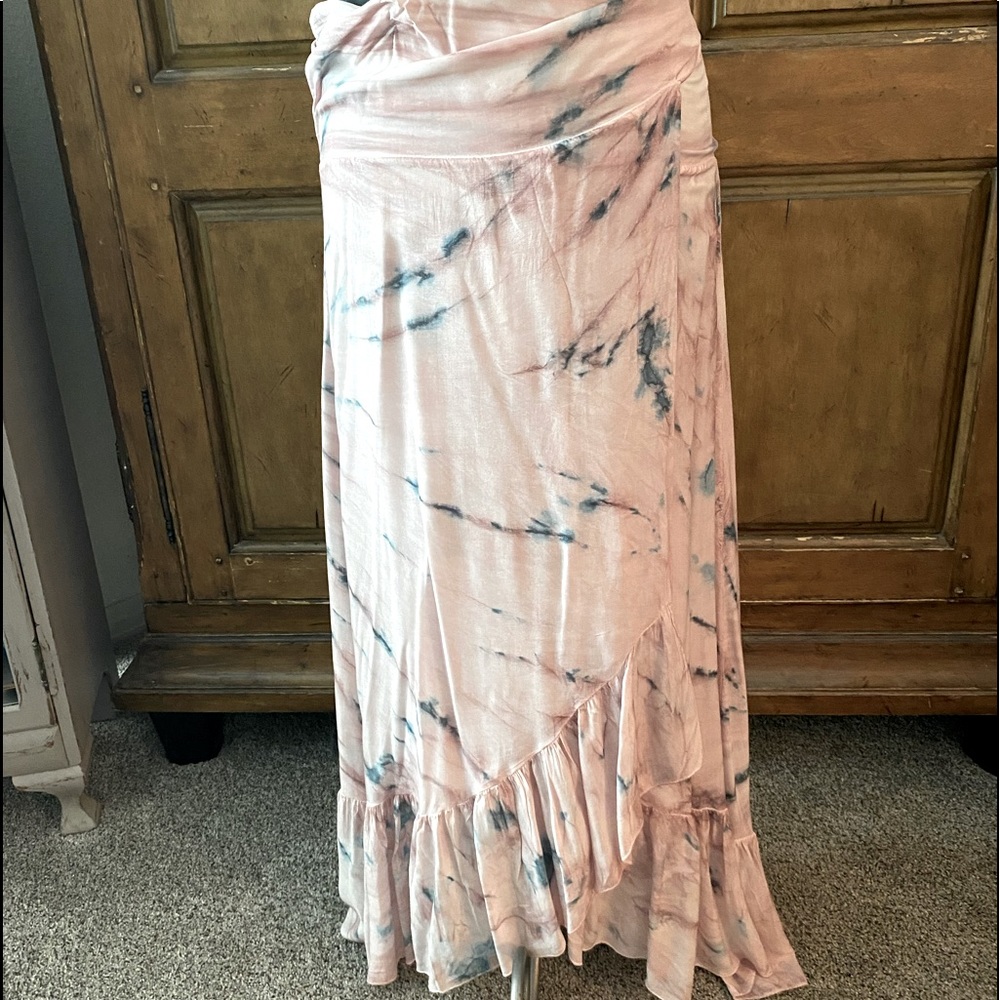 NWT made in Italy Suzy D London tensile Maxi Skirt